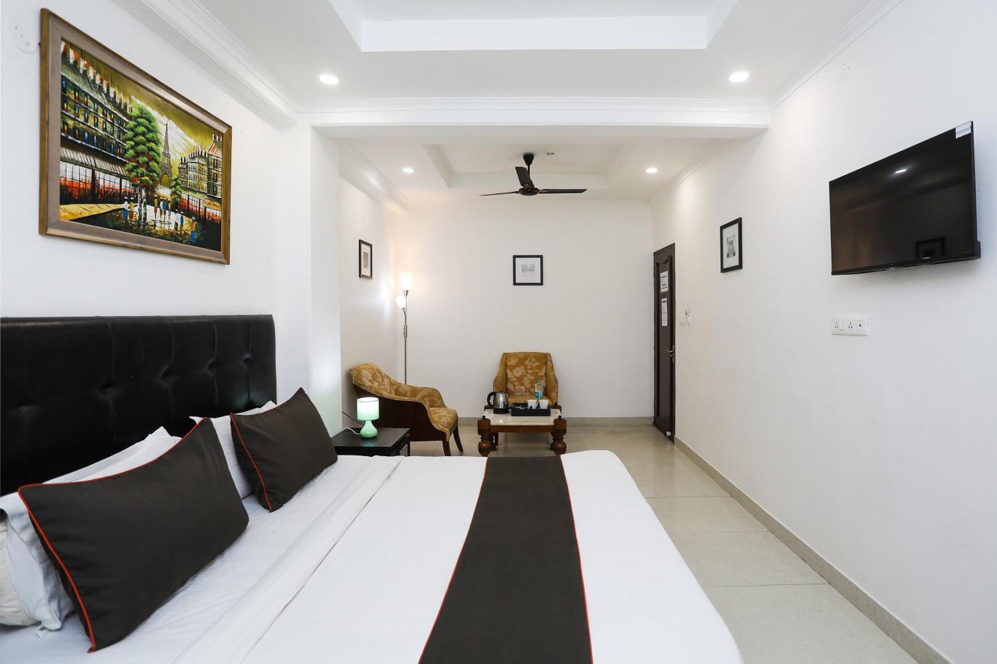 ホテル Collection O Residency Near Dwarka Sector 21 Metro Station Kapas Hera エクステリア 写真